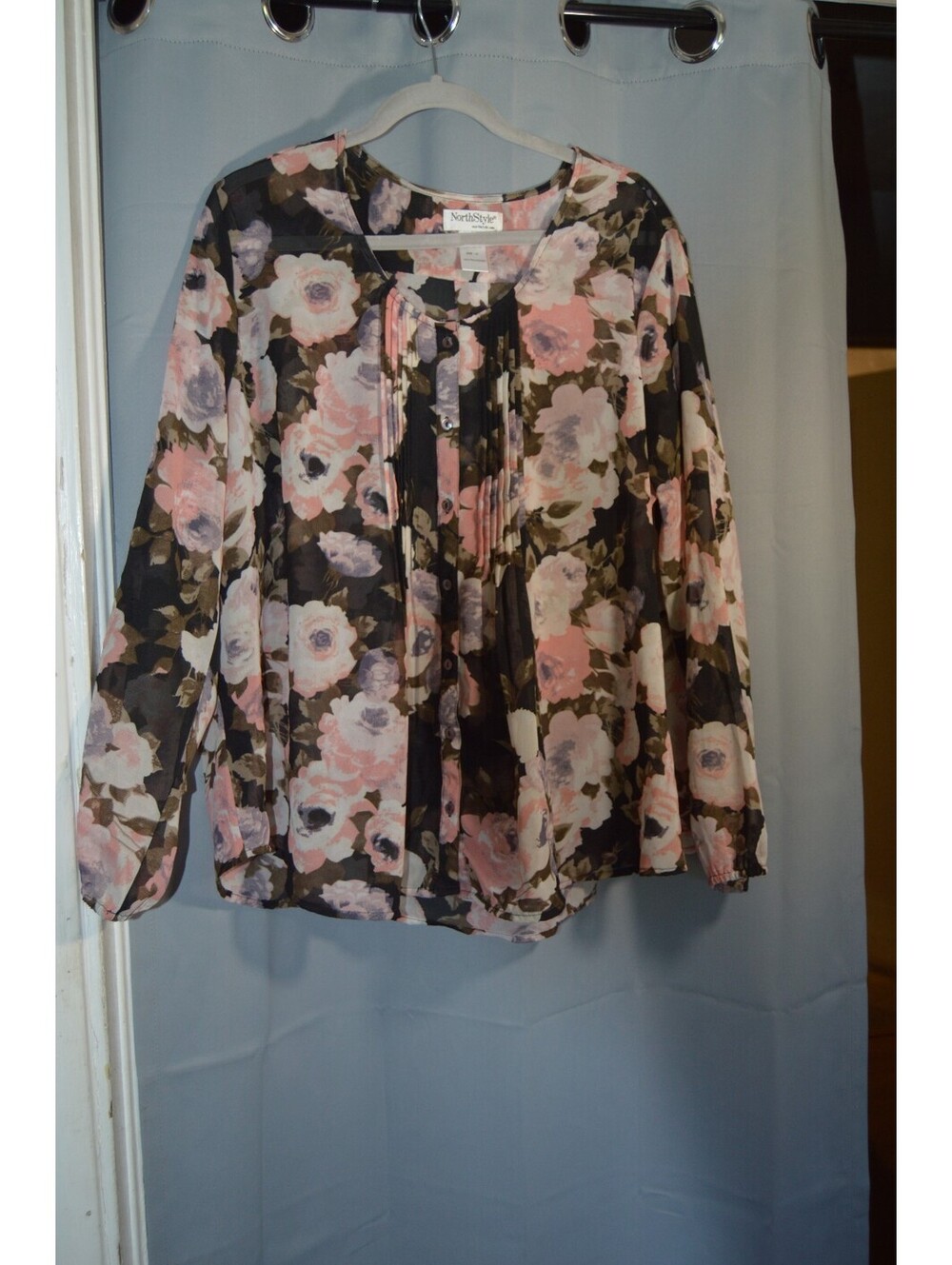 NorthStyle black floral long sleeve blouse 1X